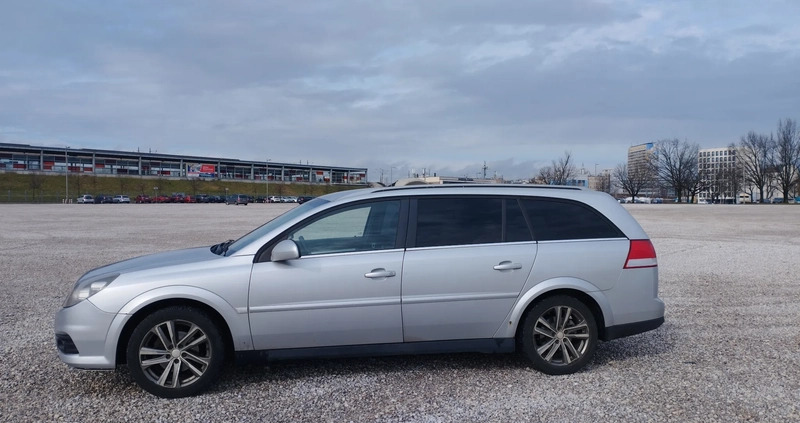 Opel Vectra cena 9900 przebieg: 268000, rok produkcji 2008 z Kielce małe 46